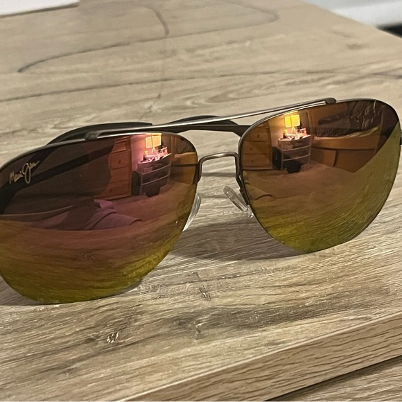 Maui Jim Sunglasses - Picture 2 of 6